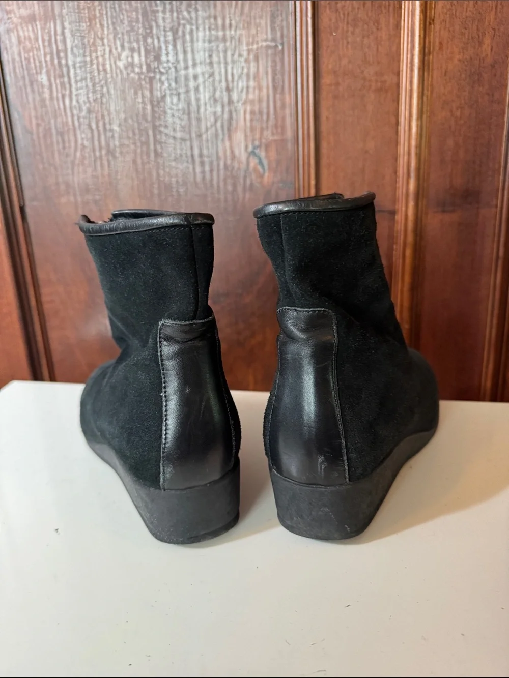 La CANADIENNE Black Suede Center-Zip Square-Toe Ankle Booties